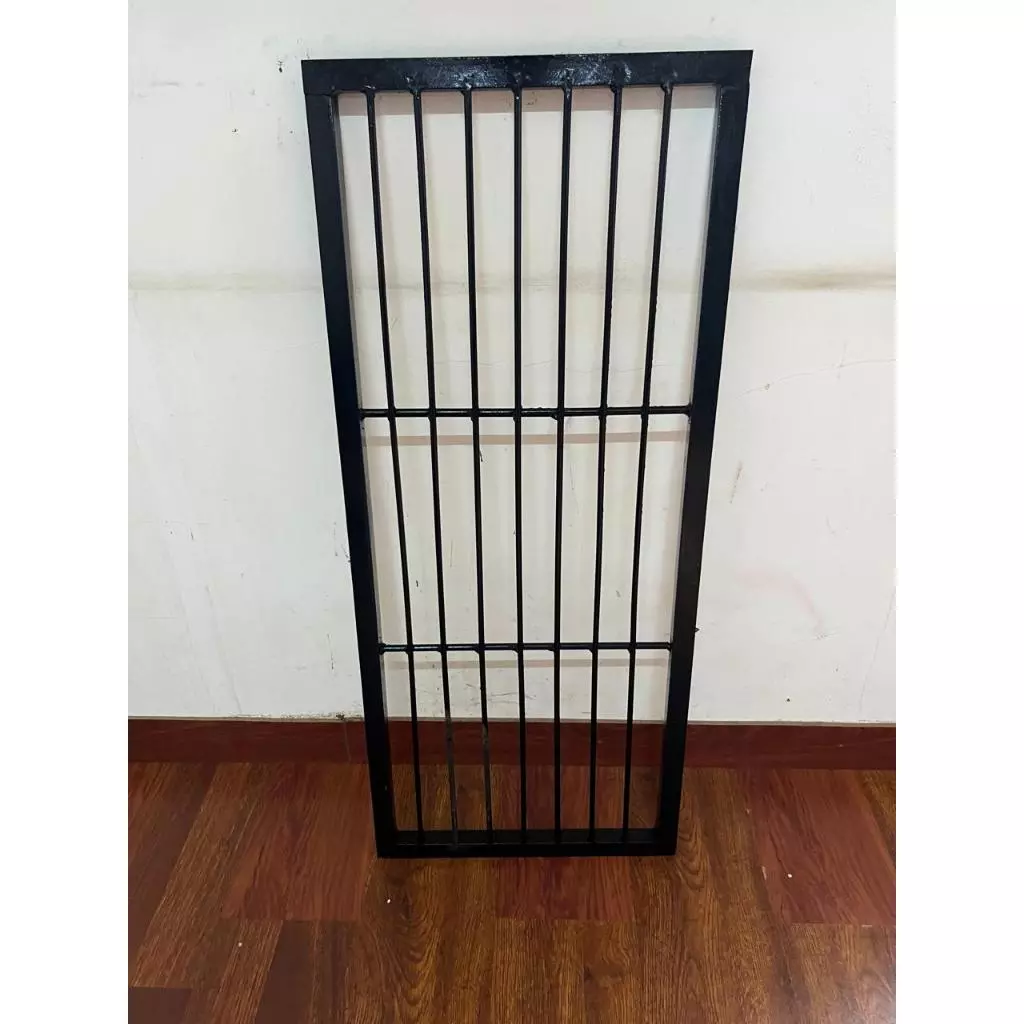 tutup selokan besi behel